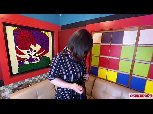 ❤️ Cutie na Jafananci mai manyan nonuwa suna al'aura da kayan wasan jima'i kuma yana da inzali. Ta yi magana a cikin wata hira game da ta fucking kwarewa. Manyan nonuwa da farji masu gashi suna nishi da karfi. Osakaporn ️ Batsa